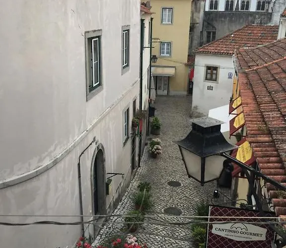 Casas Do Patio Sem Cantigas 3 * סינטרה