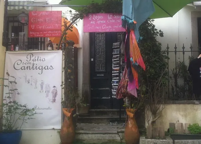 Casas Do Patio Sem Cantigas 3 * סינטרה