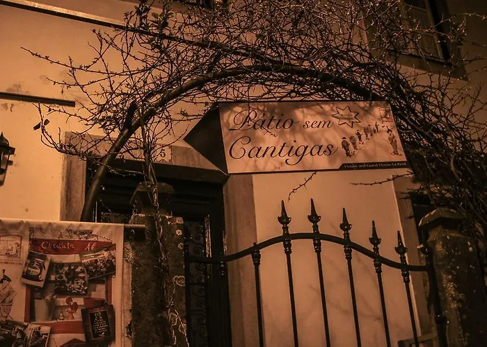 Casas Do Patio Sem Cantigas 3 * סינטרה